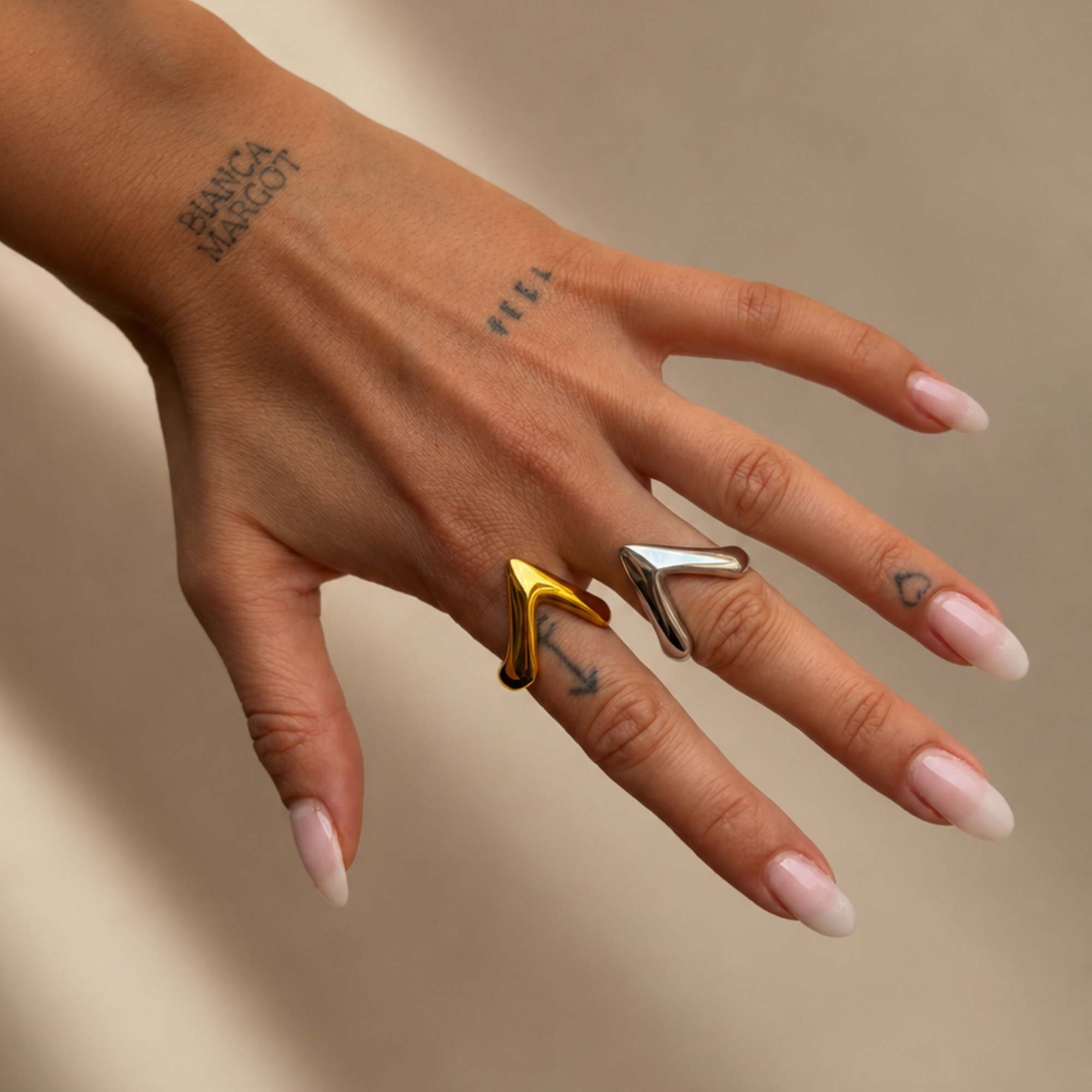 Anello Vanity